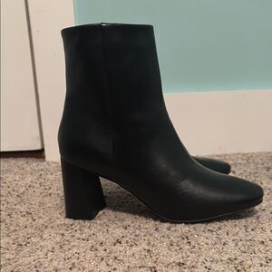 Elegant Black Ankle Boots